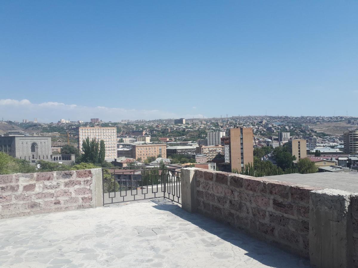 Art Guest House In Kaskad Yerevan Ngoại thất bức ảnh