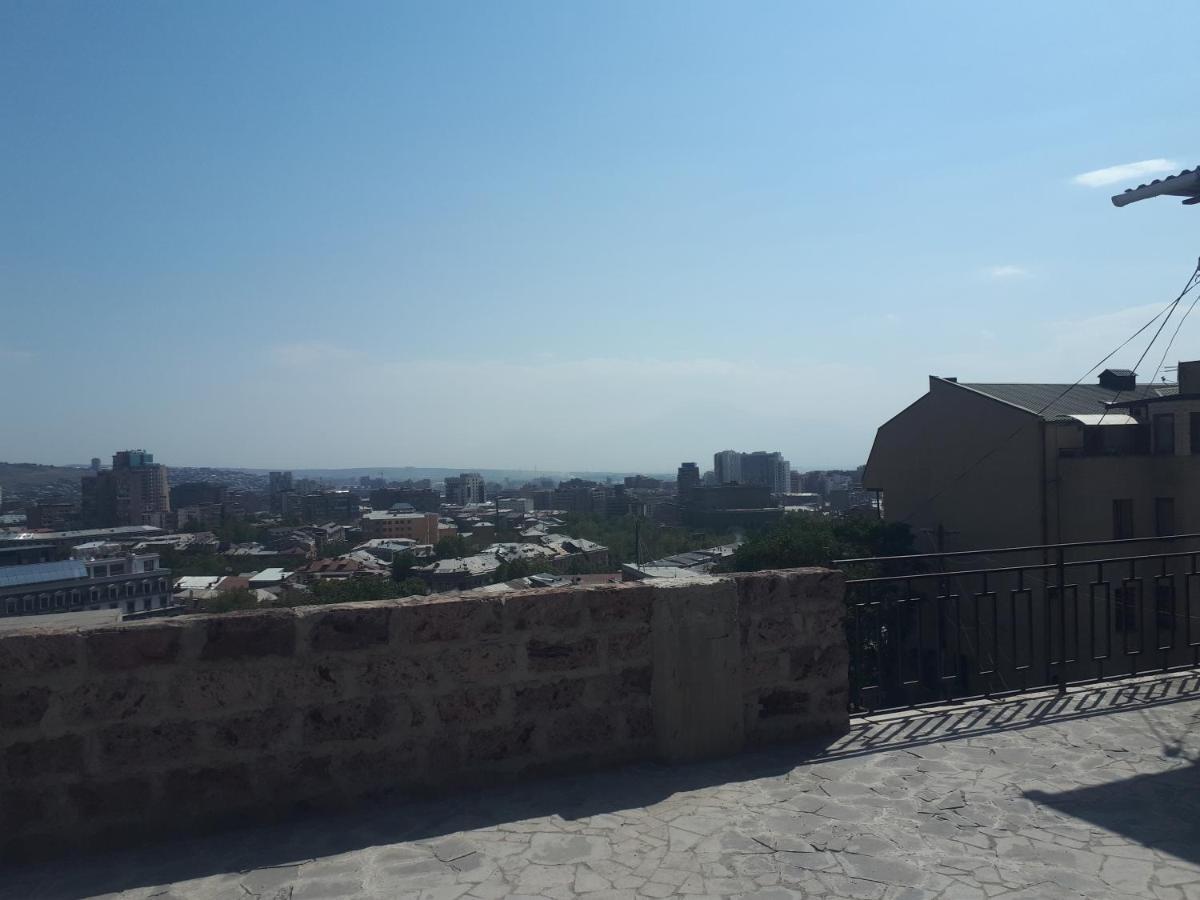 Art Guest House In Kaskad Yerevan Ngoại thất bức ảnh