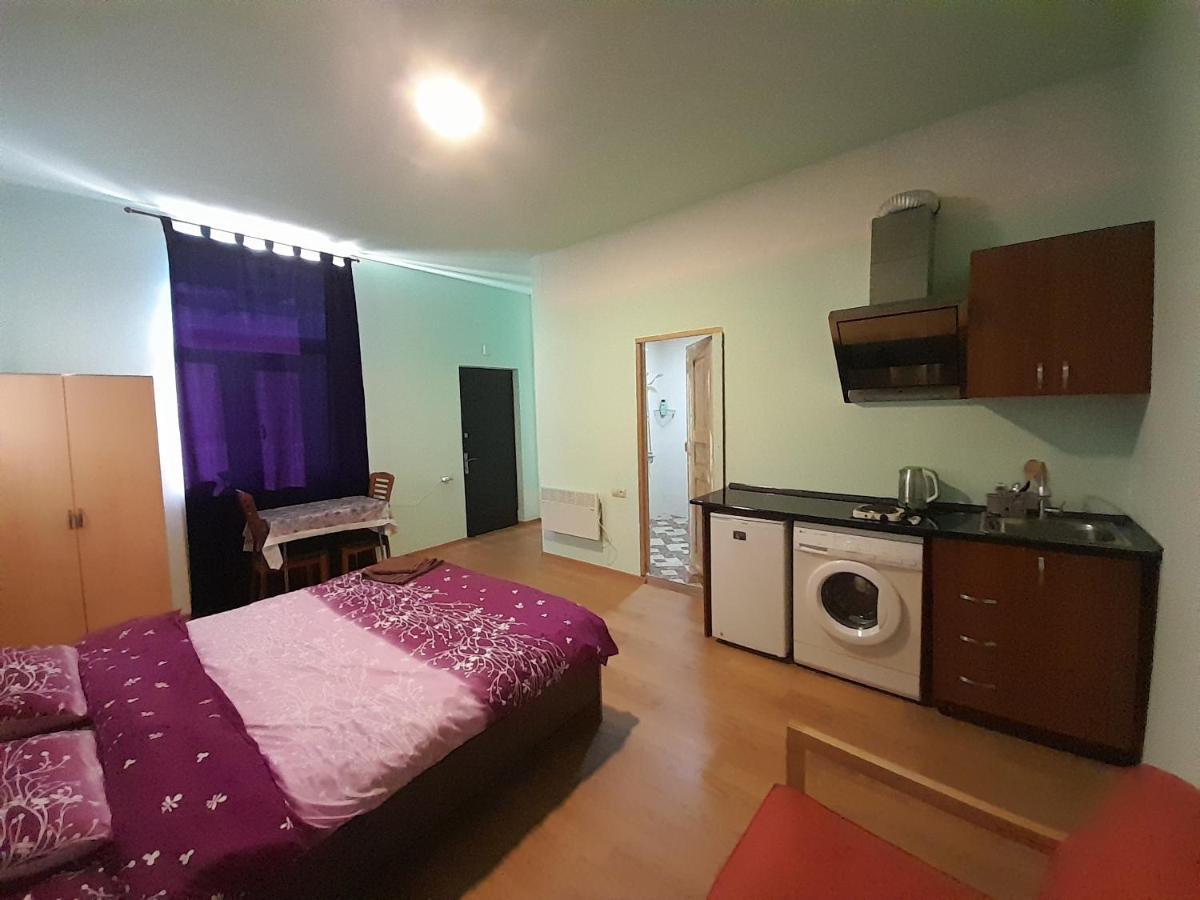 Art Guest House In Kaskad Yerevan Ngoại thất bức ảnh
