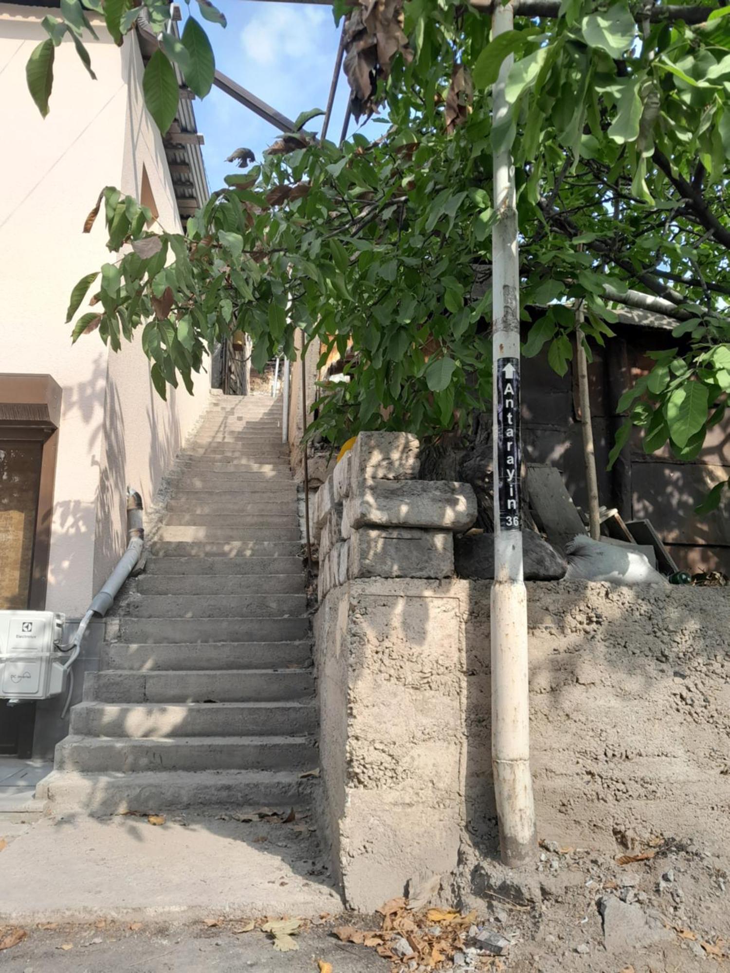 Art Guest House In Kaskad Yerevan Ngoại thất bức ảnh