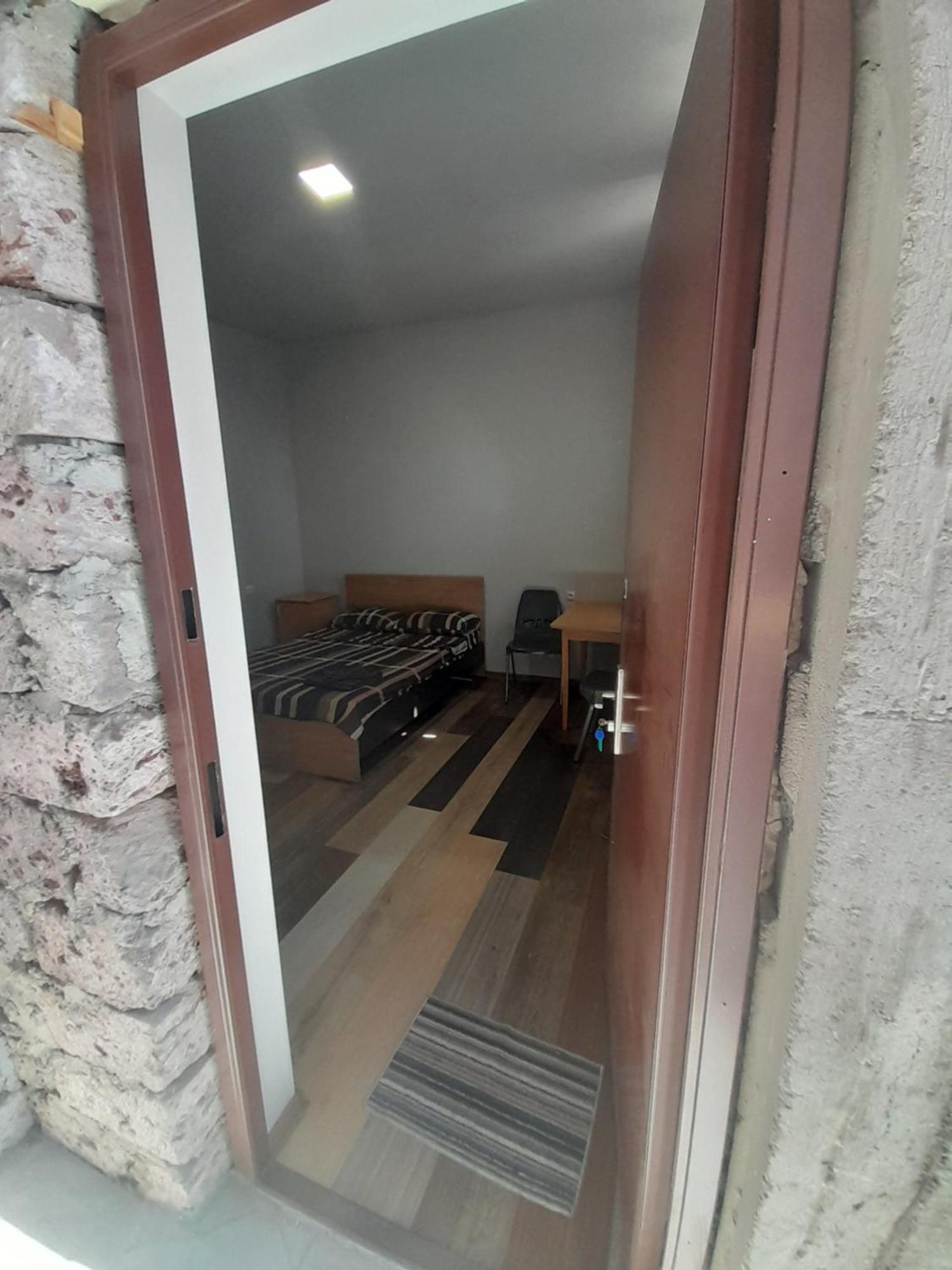 Art Guest House In Kaskad Yerevan Ngoại thất bức ảnh